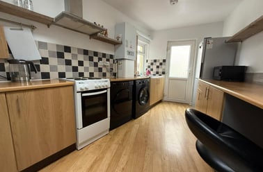 Sydney Street, City Centre, Plymouth - Image 3